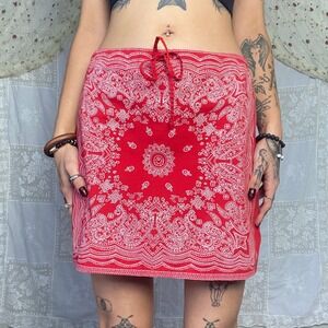 Vtg Y2K Flowers Red Bandana Mid/Low Waist Mini Skirt Boho Grunge Cottage Sz S/M